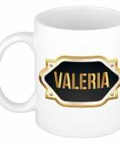 Valeria naam voornaam kado beker mok met goudkleurig embleem